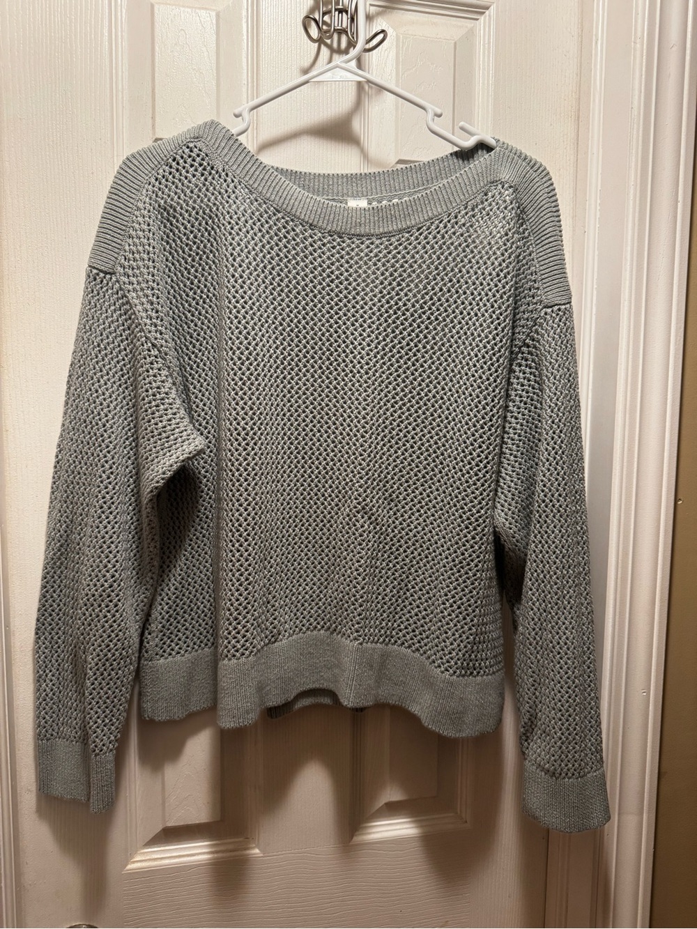 Old Navy Light Gray Open-Weave Crewneck Sweater